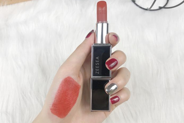 學(xué)生用什么口紅好 適合學(xué)生黨的口紅推薦 學(xué)生用什么口紅好 適合學(xué)生黨的口紅推薦