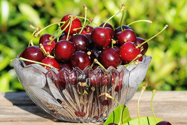 車厘子要用鹽水泡嗎 這樣更干凈 車厘子要用鹽水泡嗎 這樣更干凈