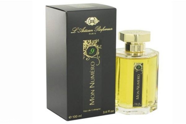 男士檀木香水有哪些 檀香味的男士香水哪個(gè)好聞 男士檀木香水有哪些 檀香味的男士香水哪個(gè)好聞