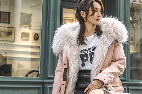 貉子毛皮草容易掉毛嗎 要注意保養(yǎng) 貉子毛皮草容易掉毛嗎 要注意保養(yǎng)