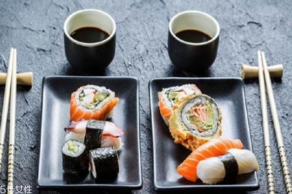 生魚片怎么做好吃 什么魚可以做生魚片 生魚片怎么做好吃 什么魚可以做生魚片