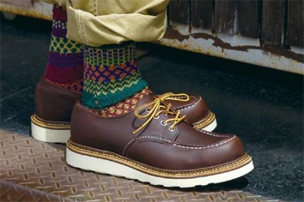 紅翼和添柏嵐哪個(gè)好 紅翼更大牌 紅翼和添柏嵐哪個(gè)好 紅翼更大牌