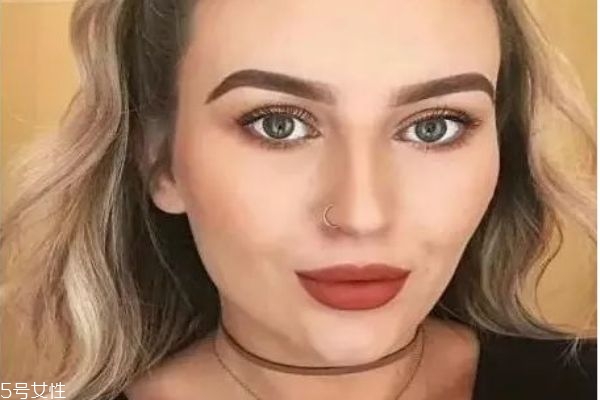 哪個牌子的口紅最好用 2019最火的口紅色號 哪個牌子的口紅最好用 2019最火的口紅色號