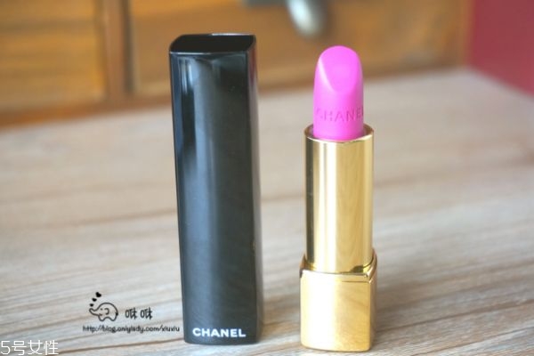 香奈兒44號(hào)最好看嗎 香奈兒44號(hào)口紅試色 香奈兒44號(hào)最好看嗎 香奈兒44號(hào)口紅試色
