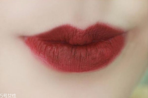 紅色妝容怎么畫 紅色系眼妝怎么畫好看 紅色妝容怎么畫 紅色系眼妝怎么畫好看