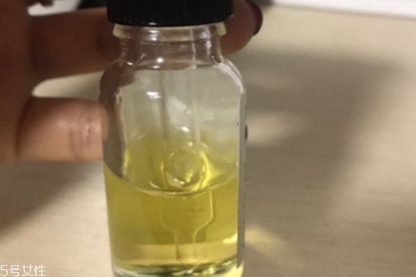 芭比布朗75號精油怎么樣 芭比布朗75號精油使用方法 芭比布朗75號精油怎么樣 芭比布朗75號精油使用方法