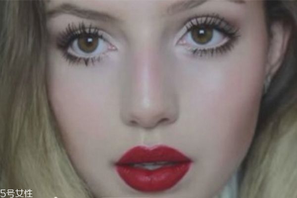 如何讓底妝更服帖 教你怎么讓底妝更服帖 如何讓底妝更服帖 教你怎么讓底妝更服帖