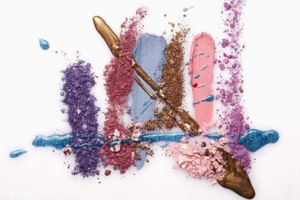 液體白色眼影怎么用 液體眼影介紹 液體白色眼影怎么用 液體眼影介紹