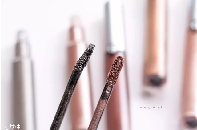 最火的液體眼影 這些液體眼影值得入 最火的液體眼影 這些液體眼影值得入