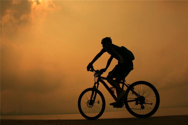 騎行服怎么洗 清洗要及時(shí) 騎行服怎么洗 清洗要及時(shí)