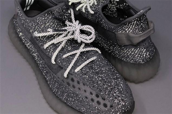 yeezy 350滿天星貨量 搶到就是賺到 yeezy 350滿天星貨量 搶到就是賺到