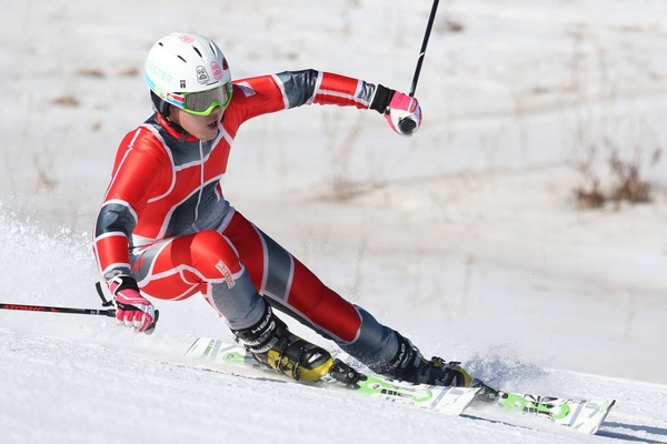 滑雪是穿自己的鞋嗎 必須要換上滑雪鞋 滑雪是穿自己的鞋嗎 必須要換上滑雪鞋