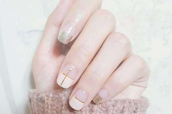 2019簡單短甲美甲圖片 最新百搭短甲美甲 2019簡單短甲美甲圖片 最新百搭短甲美甲