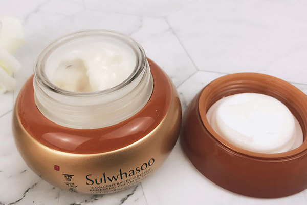 雪花秀人參霜有幾種 雪花秀人參霜2種質(zhì)地怎么選 雪花秀人參霜有幾種 雪花秀人參霜2種質(zhì)地怎么選