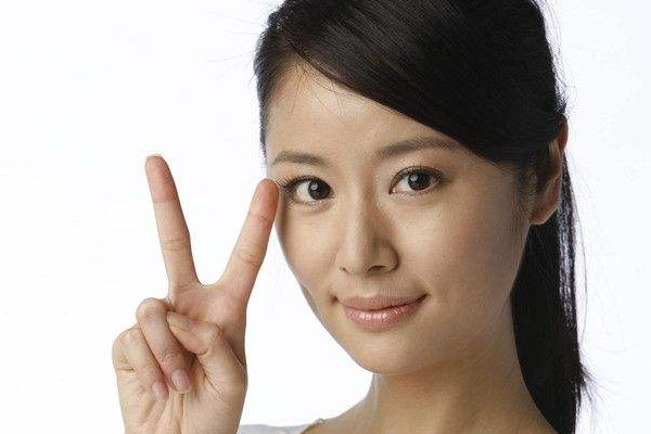 久坐易口臭 健口操幫助去口臭防牙周病 久坐易口臭 健口操幫助去口臭防牙周病