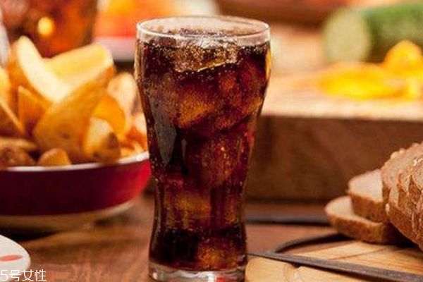 百事可樂和可口可樂哪個甜 百事比較甜