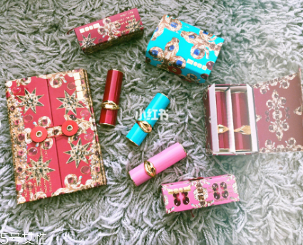 pat mcgrath圣誕系列六色眼影盤是什么顏色及試色 pat mcgrath圣誕系列六色眼影盤是什么顏色及試色