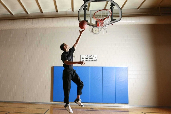 打籃球能瘦腿嗎 有這個可能 打籃球能瘦腿嗎 有這個可能