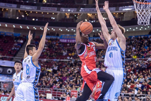 打籃球會加重痔瘡嗎 得痔瘡別打球 打籃球會加重痔瘡嗎 得痔瘡別打球