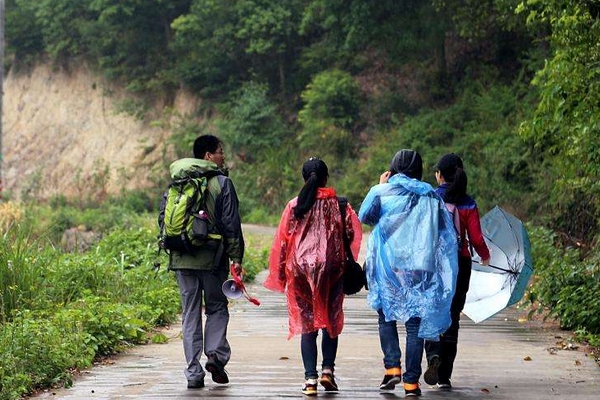 爬山會使小腿變粗嗎 有這個可能 爬山會使小腿變粗嗎 有這個可能