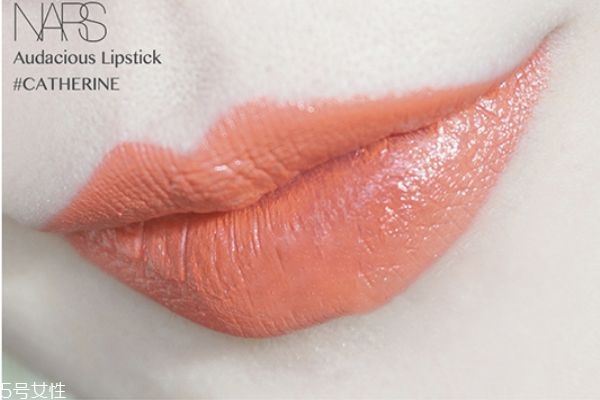 nars敢耀唇膏有什么顏色 nars敢耀唇膏試色 nars敢耀唇膏有什么顏色 nars敢耀唇膏試色