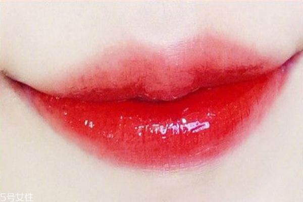 tf按壓唇釉03是什么顏色 tf細管按壓唇釉03試色 tf按壓唇釉03是什么顏色 tf細管按壓唇釉03試色