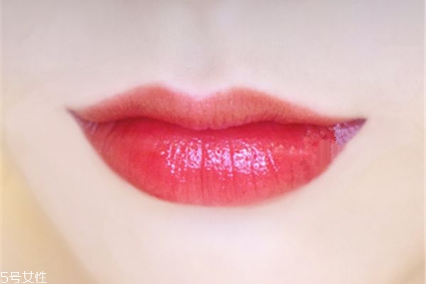 tf按壓唇釉03是什么顏色 tf細管按壓唇釉03試色 tf按壓唇釉03是什么顏色 tf細管按壓唇釉03試色
