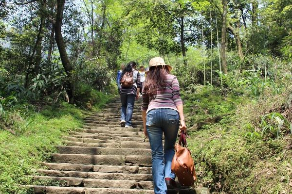 爬山后為什么會腿疼 原來是這樣 爬山后為什么會腿疼 原來是這樣