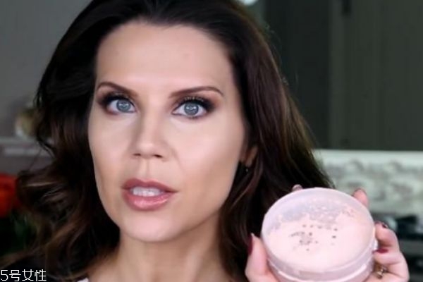 烘焙定妝法適合什么皮膚 所有膚質(zhì)都適合 烘焙定妝法適合什么皮膚 所有膚質(zhì)都適合