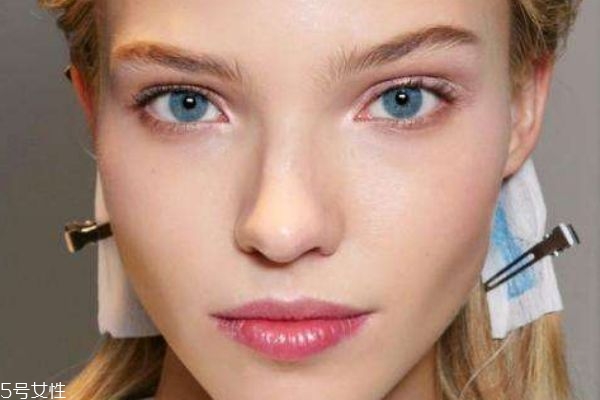 烘焙定妝法適合什么皮膚 所有膚質(zhì)都適合 烘焙定妝法適合什么皮膚 所有膚質(zhì)都適合