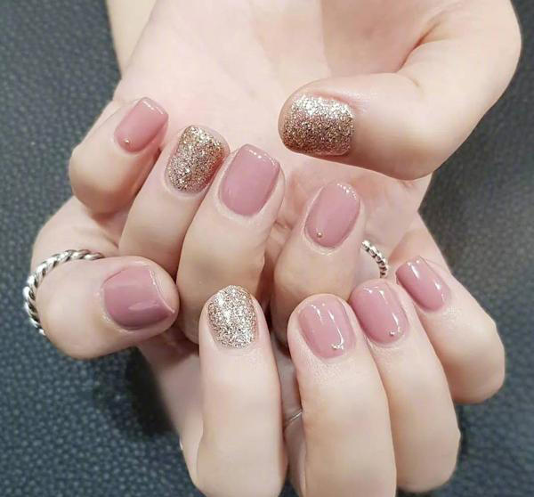 2019豆沙色美甲圖片 溫柔甜美的豆沙色美甲 2019豆沙色美甲圖片 溫柔甜美的豆沙色美甲