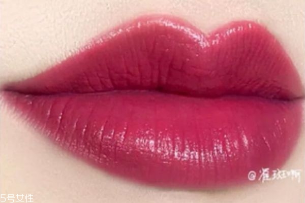 burberry氣墊唇釉58是什么顏色 burberry氣墊唇釉試色 burberry氣墊唇釉58是什么顏色 burberry氣墊唇釉試色
