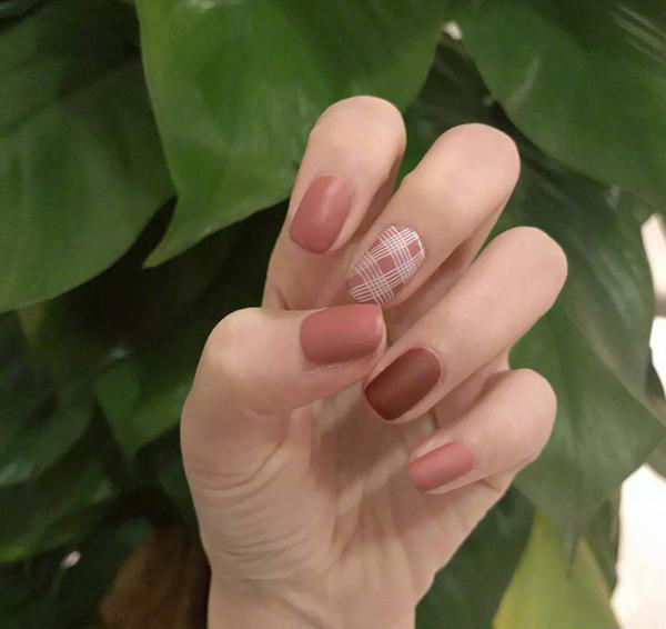 2019豆沙色美甲圖片 溫柔甜美的豆沙色美甲 2019豆沙色美甲圖片 溫柔甜美的豆沙色美甲