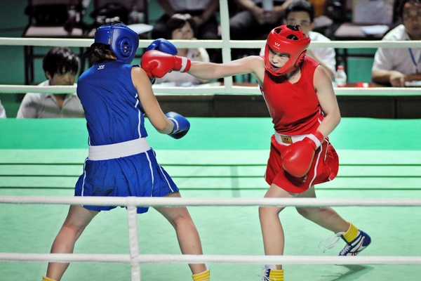 拳擊能用腿嗎 當然不可以 拳擊能用腿嗎 當然不可以