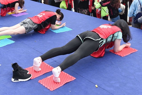 平板支撐可以瘦肚子嗎 有這個(gè)作用 平板支撐可以瘦肚子嗎 有這個(gè)作用