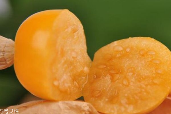 姑娘果的皮能吃嗎 是可以食用的 姑娘果的皮能吃嗎 是可以食用的