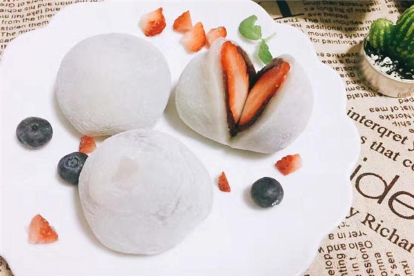 草莓大福的做法 地道日式甜點 草莓大福的做法 地道日式甜點