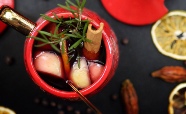 熱紅酒怎么做才對 熱紅酒在家制作教程 熱紅酒怎么做才對 熱紅酒在家制作教程