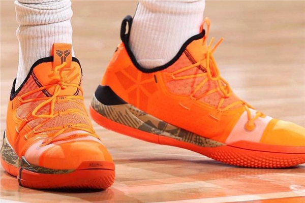 籃球鞋和板鞋的區(qū)別 適合的運(yùn)動(dòng)不同 籃球鞋和板鞋的區(qū)別 適合的運(yùn)動(dòng)不同