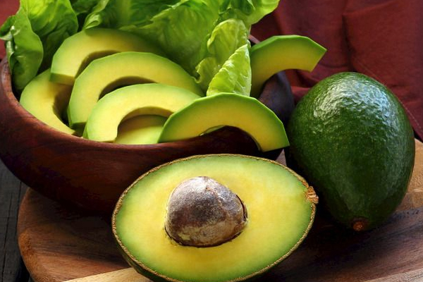 牛油果進(jìn)口和國產(chǎn)哪個好 牛油果進(jìn)口和國產(chǎn)怎么區(qū)分 牛油果進(jìn)口和國產(chǎn)哪個好 牛油果進(jìn)口和國產(chǎn)怎么區(qū)分