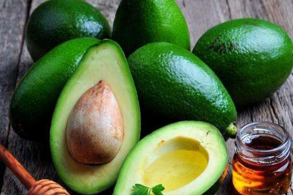 牛油果進(jìn)口和國產(chǎn)哪個好 牛油果進(jìn)口和國產(chǎn)怎么區(qū)分 牛油果進(jìn)口和國產(chǎn)哪個好 牛油果進(jìn)口和國產(chǎn)怎么區(qū)分