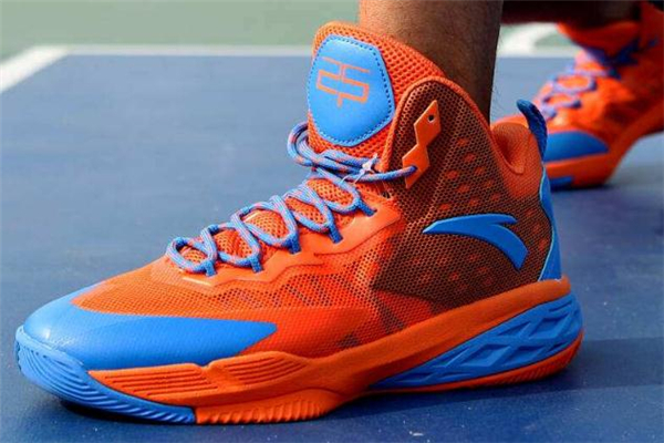 籃球鞋分為幾種類(lèi)型 常見(jiàn)有三種 籃球鞋分為幾種類(lèi)型 常見(jiàn)有三種