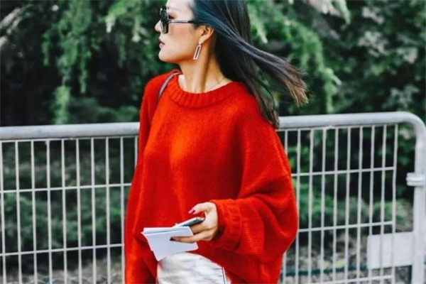 嘉年華紅是什么顏色 2019最顯白流行色 嘉年華紅是什么顏色 2019最顯白流行色