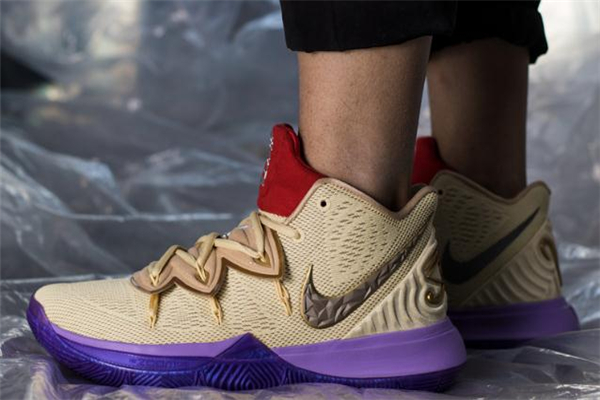 耐克歐文5埃及配色多少錢 國內(nèi)售價千元 耐克歐文5埃及配色多少錢 國內(nèi)售價千元