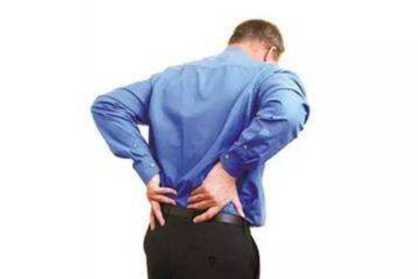 解決肩硬腰痛、水腫失眠的睡前柔軟操