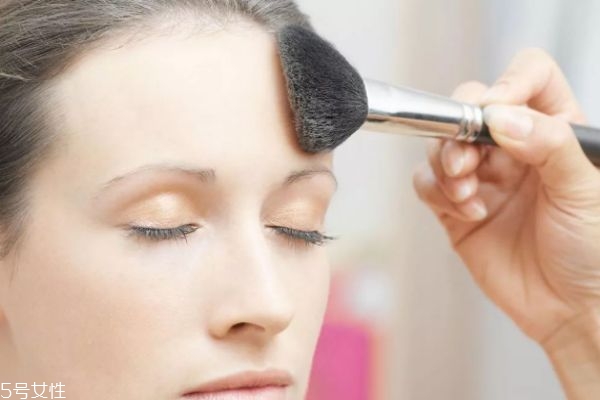 控油粉餅怎么用 控油粉餅如何使用方法 控油粉餅怎么用 控油粉餅如何使用方法