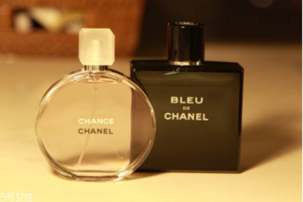 香水為什么分前中后調(diào) 香水小知識 香水為什么分前中后調(diào) 香水小知識