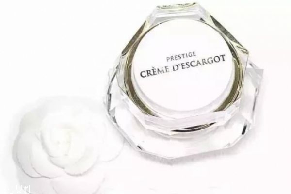 滋潤(rùn)型面霜有哪些 秋冬適合的面霜 滋潤(rùn)型面霜有哪些 秋冬適合的面霜