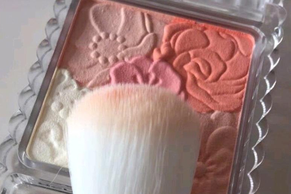 冬天溫柔色系腮紅推薦 溫柔腮紅大公開(kāi) 冬天溫柔色系腮紅推薦 溫柔腮紅大公開(kāi)