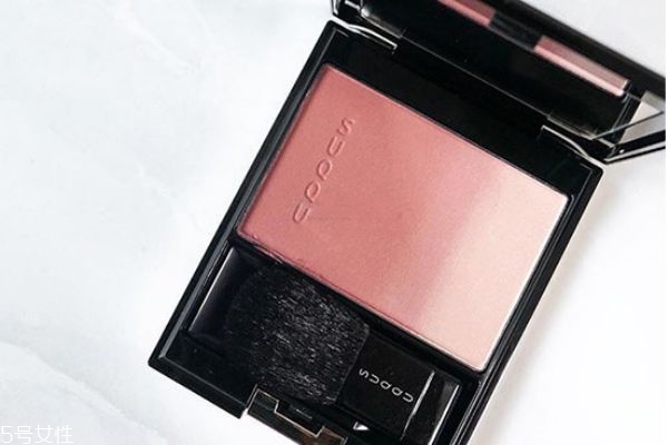 suqqu漸變?nèi)t哪個(gè)好看 suqqu漸變?nèi)t試色 suqqu漸變?nèi)t哪個(gè)好看 suqqu漸變?nèi)t試色